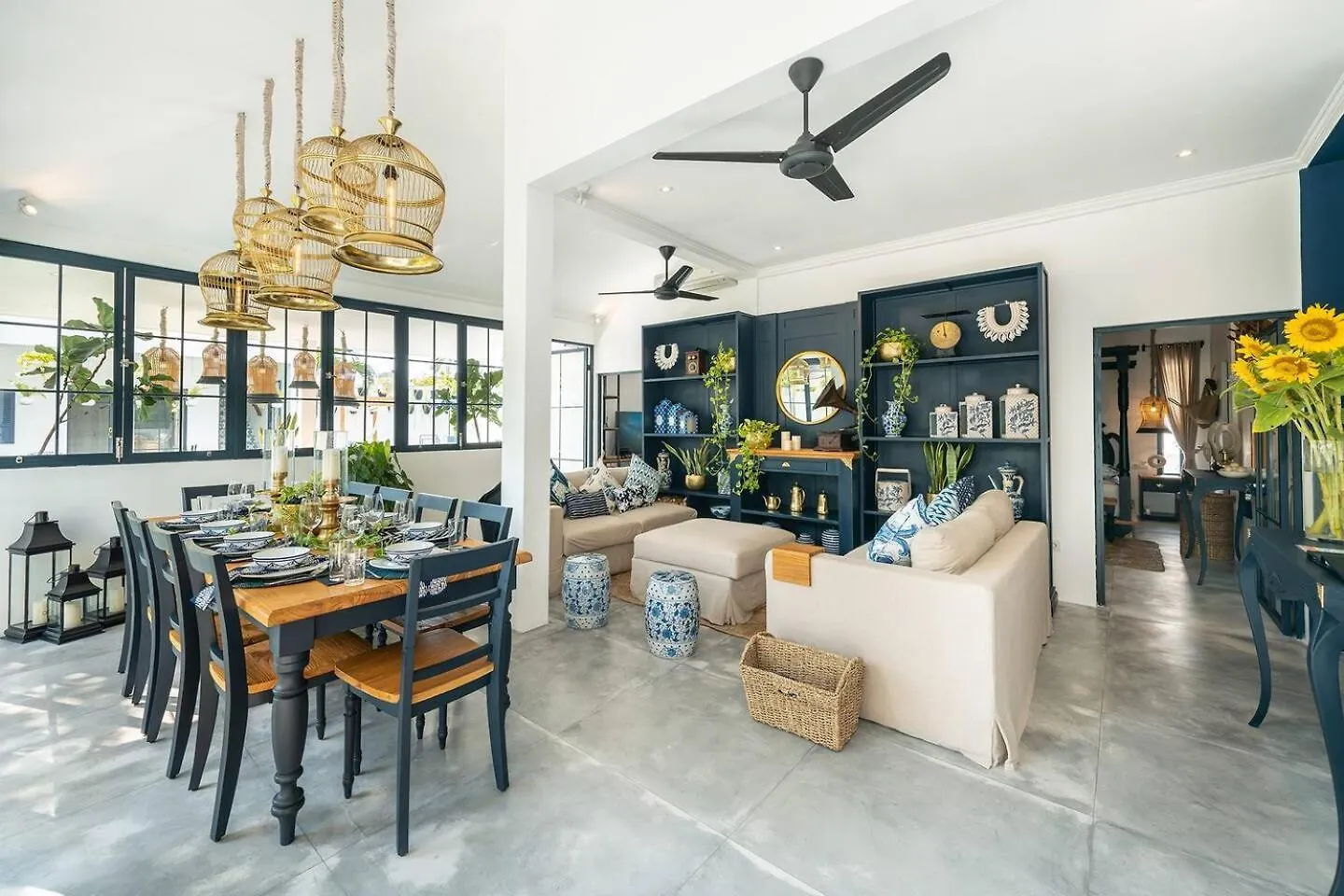 Luxe 5 Bed, Sleeps 10, Butler, Walk To Shopscafe Villa Seminyak