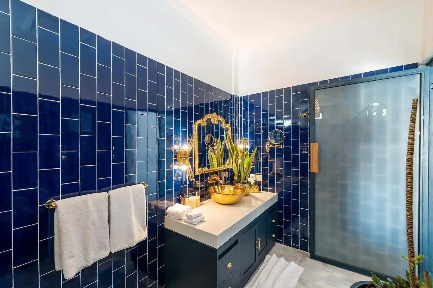 Luxe 5 Bed, Sleeps 10, Butler, Walk To Shopscafe Villa Seminyak  0*, Seminyak (Bali) Indonesia