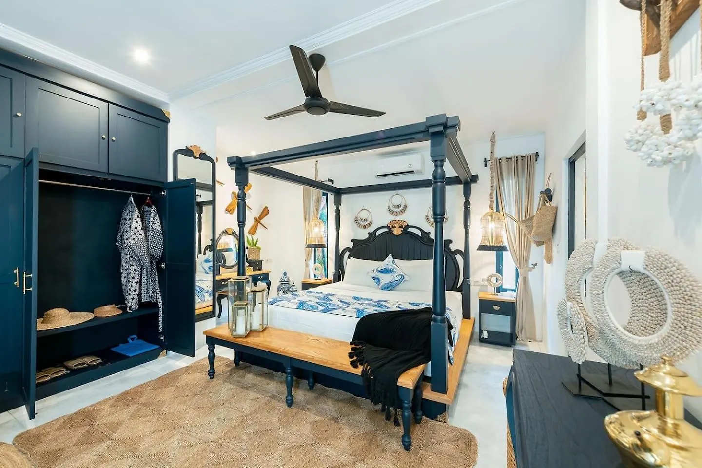 Luxe 5 Bed, Sleeps 10, Butler, Walk To Shopscafe Villa Seminyak
