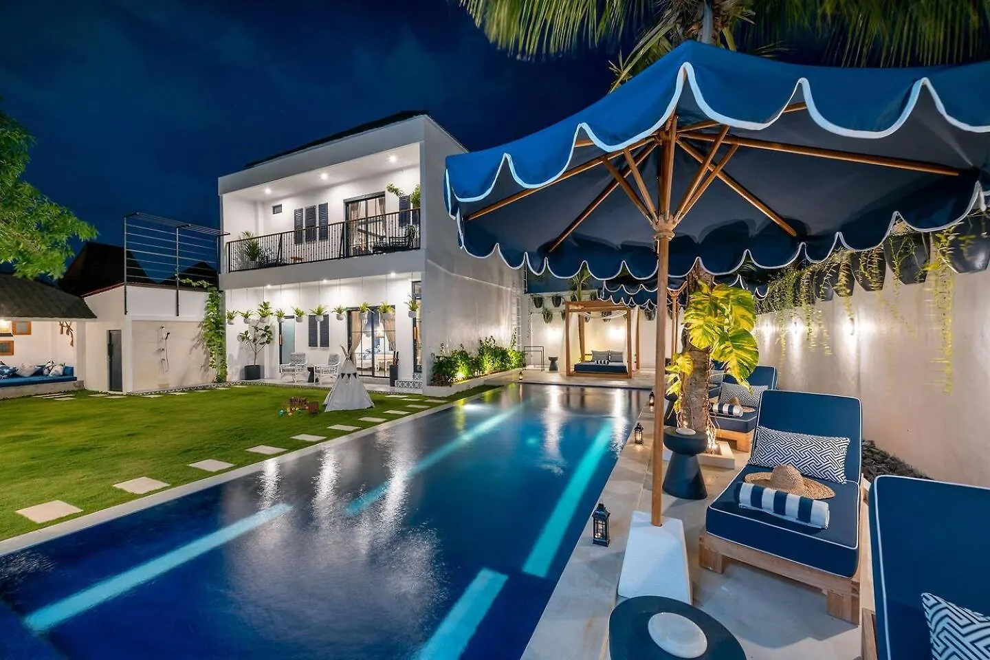 فيلة فيلا Luxe 5 Bed, Sleeps 10, Butler, Walk To Shopscafe سمينياك